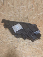 Laden Sie das Bild in den Galerie-Viewer, Frontscheinwerfer Skoda Octavia III 030110423100 LE15A63695E1941015D LED Links SCH2684443304dw