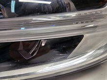 Load image into Gallery viewer, Frontscheinwerfer Volvo S40 32228483 LED Links Scheinwerfer Headlight SCH5043568597ni