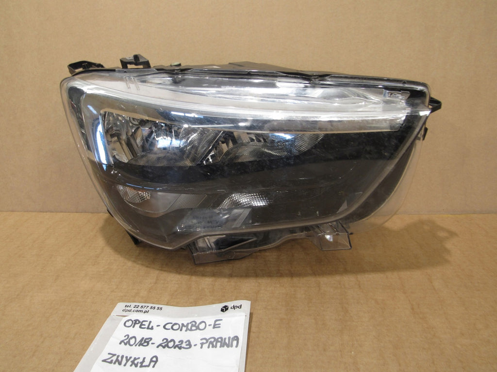Frontscheinwerfer Opel E Combo 9816825480 Rechts Scheinwerfer Headlight SCH9903581801so