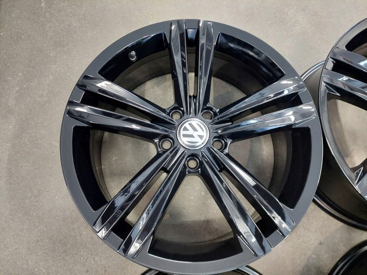 4x Alufelge 18 Zoll 7.0" 5x112 45ET Matt Schwarz 2GA601025G VW T-Roc Rim Wheel FEL2804686637at