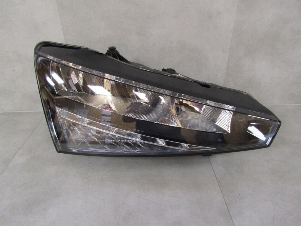 Frontscheinwerfer Skoda Scala 657941016 LED Rechts Scheinwerfer Headlight SCH7549116797jy