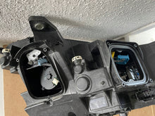 Laden Sie das Bild in den Galerie-Viewer, Frontscheinwerfer Mercedes-Benz Glc A2539065701 LED Rechts oder Links SCH9147795832fa