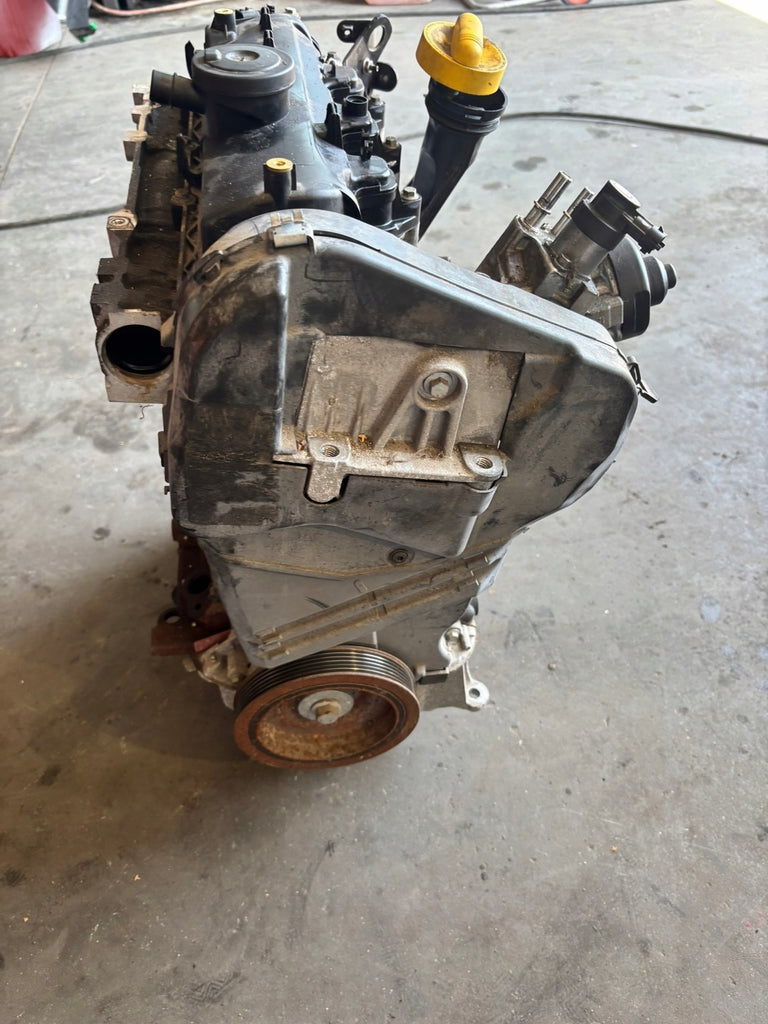 Motor Renault I 110421615 1.5 DCI 66TKm Diesel Engine Unkomplett