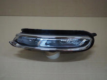 Laden Sie das Bild in den Galerie-Viewer, Frontscheinwerfer Citroën C3 III 9820877980 Links Scheinwerfer Headlight