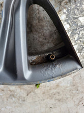 Load image into Gallery viewer, 1x Alufelge 16 Zoll 6.5&quot; 4x108 20ET Glanz Grau 9813557977 Peugeot Rim Wheel