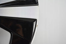 Laden Sie das Bild in den Galerie-Viewer, 1x Alufelge 17 Zoll 7.0&quot; 5x108 40,5ET Glanz Schwarz 32209235 Volvo Rim Wheel