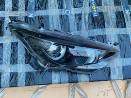 Frontscheinwerfer Toyota Yaris LED Rechts Scheinwerfer Headlight