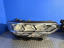 Load image into Gallery viewer, Frontscheinwerfer VW Passat B8 3G1941036P LED Ein Stück (Rechts oder Links)