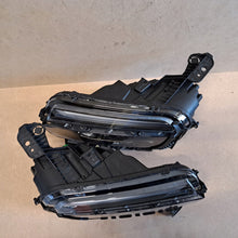 Laden Sie das Bild in den Galerie-Viewer, Frontscheinwerfer Jeep 52218721 52218717 LED Ein Stück (Rechts oder Links) SCH9064160427hx