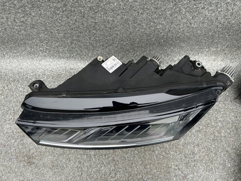 Frontscheinwerfer Skoda Octavia IV 5E4941015A Links Scheinwerfer Headlight SCH1544393764zb