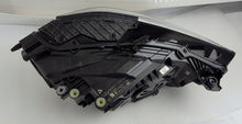 Laden Sie das Bild in den Galerie-Viewer, Frontscheinwerfer Audi Q3 83A941033 Full LED Links Scheinwerfer Headlight SCH6279900548ml