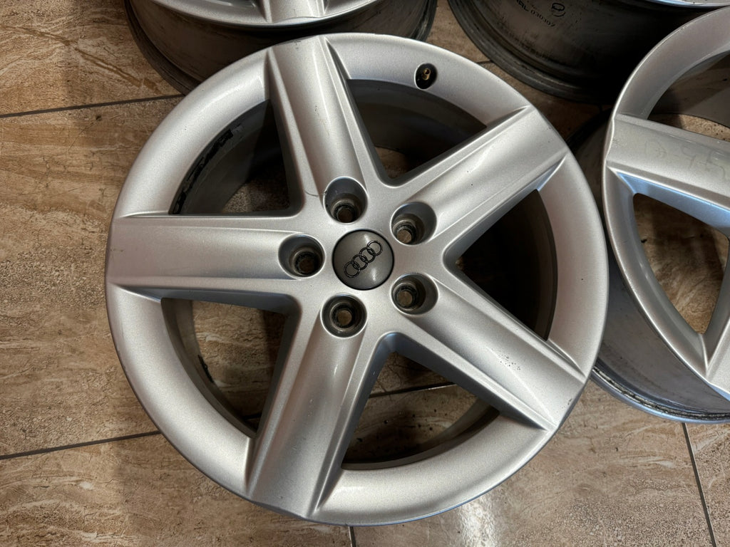 4x Alufelge 17 Zoll 7.5" 5x112 56ET Glanz Silber 8P0601025D Audi A3 Rim Wheel FEL9794090086vg