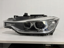 Laden Sie das Bild in den Galerie-Viewer, Frontscheinwerfer BMW F30 F31 7259525 Links Scheinwerfer Headlight SCH1471144673is