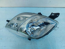 Laden Sie das Bild in den Galerie-Viewer, Frontscheinwerfer Toyota Yaris 811300D120 P17502A011A89901061 Rechts Headlight SCH9384664844xf