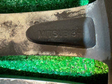 Laden Sie das Bild in den Galerie-Viewer, 1x Alufelge 18 Zoll 7.5&quot; 6x139.7 46ET Mitsubishi Pajero Iv Rim Wheel