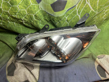 Load image into Gallery viewer, Frontscheinwerfer Toyota Avensis Xenon Links Scheinwerfer Headlight SCH5445239643ii