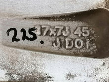 Load image into Gallery viewer, 1x Alufelge 17 Zoll 7.0" 5x114.3 45ET Toyota Avensis Verso Rim Wheel FEL7040019877sf