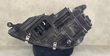 Load image into Gallery viewer, Frontscheinwerfer Mercedes-Benz Gle A1679065806 LED Rechts Headlight SCH4608783207ir