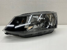 Laden Sie das Bild in den Galerie-Viewer, Frontscheinwerfer Skoda Fabia III 6V1941015C Links Scheinwerfer Headlight SCH6408894680so