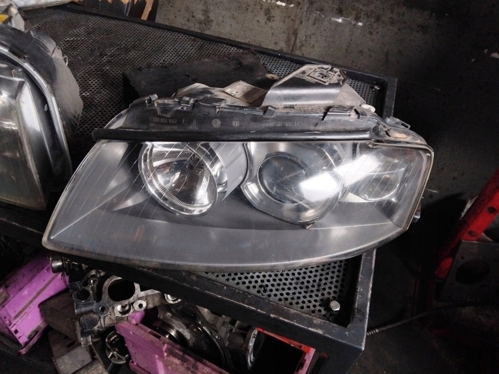 Frontscheinwerfer Audi A3 8P0941003K 8P0941004D Ein Stück (Rechts oder Links) SCH8742486945rw