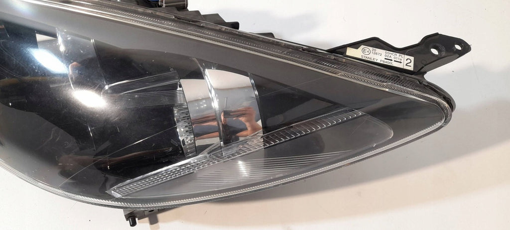 Frontscheinwerfer Mazda 2 D651-51040 Ein Stück (Rechts oder Links) Headlight