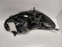 Laden Sie das Bild in den Galerie-Viewer, Frontscheinwerfer Renault Clio IV 260608098R Full LED Links Headlight SCH9778818597hi