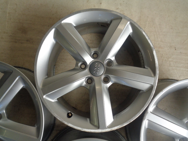 4x Alufelge 17 Zoll 7.5" 5x112 56ET Glanz Silber 8P0601025AL Audi A3 Rim Wheel