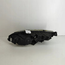 Laden Sie das Bild in den Galerie-Viewer, Frontscheinwerfer Honda Civic X Hatchback I 33100TBAA11 Rechts Headlight SCH5242296551go