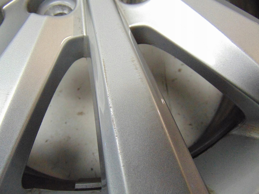 1x Alufelge 15 Zoll 5.5" 5x100 40ET Glanz Silber 6F0601025G Seat I Ibiza FEL7666654112az