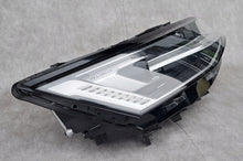 Laden Sie das Bild in den Galerie-Viewer, Frontscheinwerfer VW Multivan T7 7T1941082B LED Rechts Scheinwerfer Headlight SCH9306969865kn