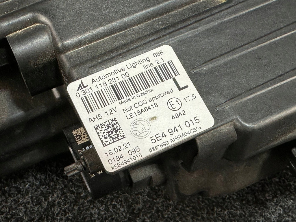 Frontscheinwerfer Skoda Octavia IV 5E4941015 Full LED Links Headlight SCH4577321016wq