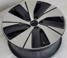 Laden Sie das Bild in den Galerie-Viewer, 1x Alufelge 18 Zoll 7.5&quot; 5x108 50 5ET 31680403 Volvo Xc60 Ii Rim Wheel