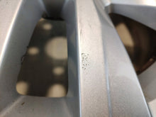 Load image into Gallery viewer, 1x Alufelge 16 Zoll 6.5" 5x120 7E0601025N VW Transporter Caravelle Rim Wheel FEL1581609386zh