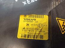 Load image into Gallery viewer, Frontscheinwerfer Volvo S40 V50 30698889 Xenon Links Scheinwerfer Headlight SCH2889749995cf