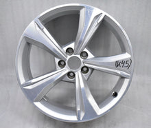 Load image into Gallery viewer, 1x Alufelge 19 Zoll 8.0&quot; 5x112 39ET Glanz Silber 80A601025E Audi Q5 Rim Wheel