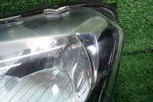 Laden Sie das Bild in den Galerie-Viewer, Frontscheinwerfer Skoda Rapid 5JB941015B Links Scheinwerfer Headlight SCH1293162695li