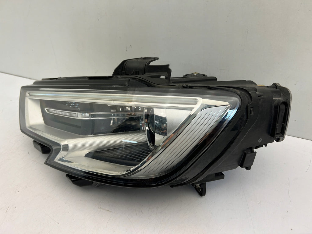 Frontscheinwerfer Audi A3 8V0941005E Xenon Links Scheinwerfer Headlight