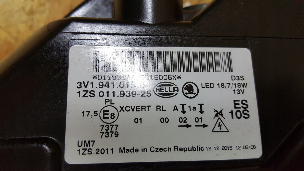 Frontscheinwerfer Skoda Superb III 3V1941015B Xenon Links Scheinwerfer Headlight