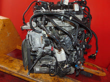 Load image into Gallery viewer, Motor BMW 2 Tourer F45 1 F40 B38A15A 1.5 109PS 80kW 91TKm 2019 Benzin Unkomplett
