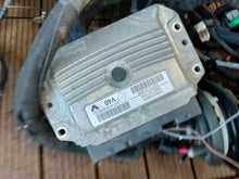 Laden Sie das Bild in den Galerie-Viewer, Motor Dacia Renault H4J700 K4MR858 1.4 TCE 121TKm 2008 Benzin Engine Komplett