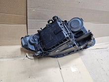 Laden Sie das Bild in den Galerie-Viewer, Frontscheinwerfer Seat Exeo 3R1941005E Links Scheinwerfer Headlight SCH4267450784js
