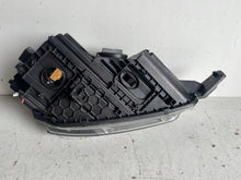 Load image into Gallery viewer, Frontscheinwerfer Skoda Yeti 5L1941015C Xenon Ein Stück (Rechts oder Links)