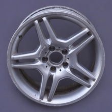 Laden Sie das Bild in den Galerie-Viewer, 1x Alufelge 18 Zoll 7.5&quot; 5x112 39ET A2114012702 Mercedes-Benz Amg Rim Wheel