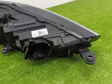Laden Sie das Bild in den Galerie-Viewer, Frontscheinwerfer Skoda Scala 657941015A LED Links Scheinwerfer Headlight SCH6085070529wi