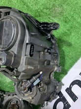Laden Sie das Bild in den Galerie-Viewer, Frontscheinwerfer Mercedes-Benz W211 Xenon Rechts Scheinwerfer Headlight SCH2019411260ri