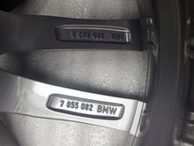 Load image into Gallery viewer, 1x Alufelge 18 Zoll 9.0" 5x120 44ET Glanz Grau 8093406 BMW G31 G30 Rim Wheel FEL1999412583tm