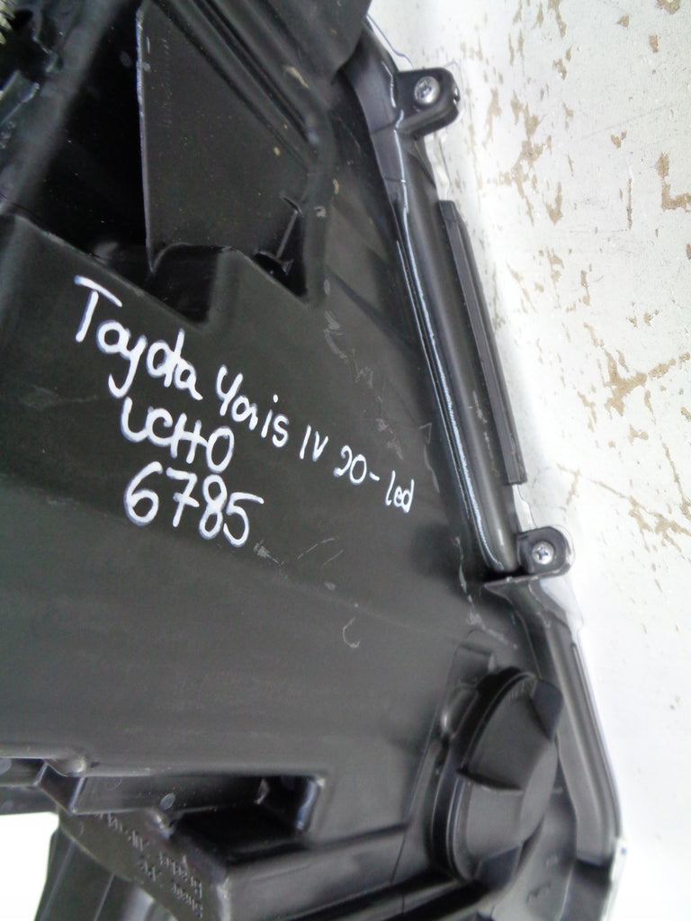 Frontscheinwerfer Toyota Yaris Full LED Rechts Scheinwerfer Headlight SCH8684740340qs