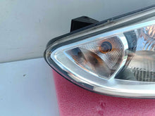 Laden Sie das Bild in den Galerie-Viewer, Frontscheinwerfer Hyundai I10 92101-B9300 Links Scheinwerfer Headlight