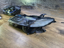 Laden Sie das Bild in den Galerie-Viewer, Frontscheinwerfer Toyota Camry 33-233 Links Scheinwerfer Headlight SCH7641015307mz