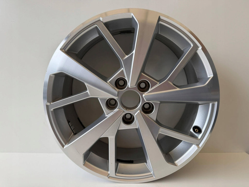 1x Alufelge 18 Zoll 83A601025J Audi Q3 Rim Wheel FEL2242881002ds